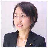 代表社員 特定社会保険労務士 望月 由佳
